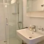 Lakeside - Easy Self Check-in Апартаменты *