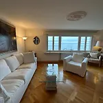 Lakeside - Easy Self Check-in Роршах