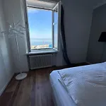Lakeside - Easy Self Check-in Роршах