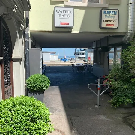 Lakeside - Easy Self Check-in Apartment