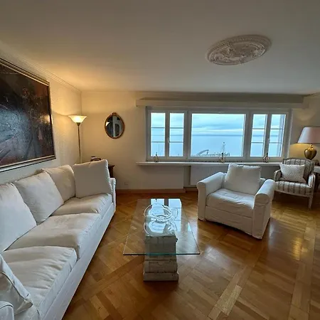 Lakeside - Easy Self Check-in Rorschach