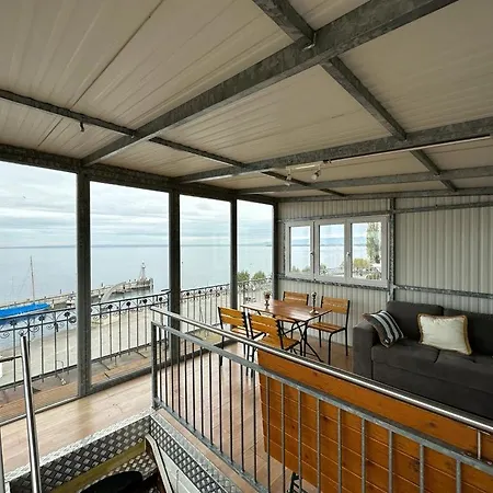 Lakeside - Easy Self Check-in Роршах