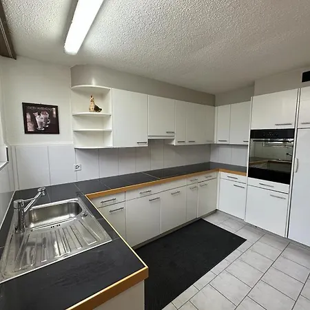 Lakeside - Easy Self Check-in Apartment *