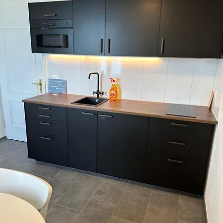 Lakeside - Easy Self Check-in Роршах