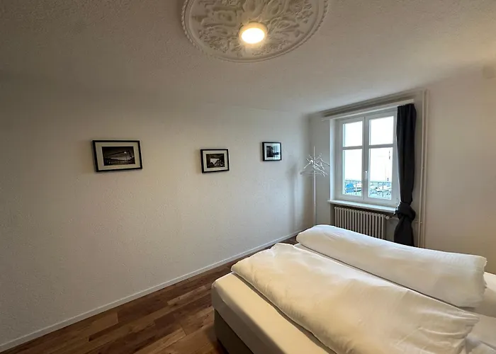 Lakeside - Easy Self Check-in * Rorschach