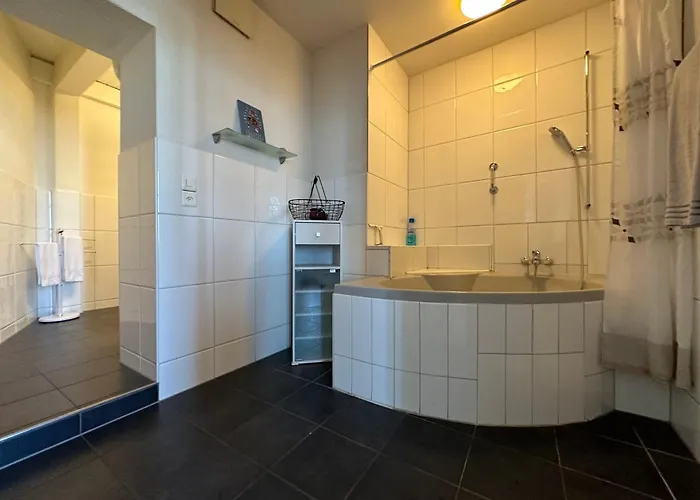 Lakeside - Easy Self Check-in