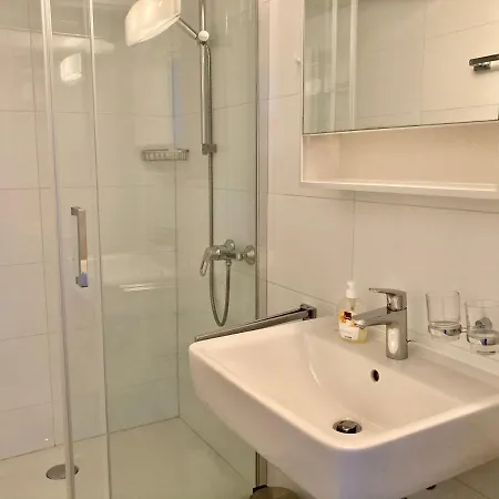 Lakeside - Easy Self Check-in Lägenhet *