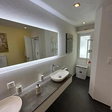 Lakeside - Easy Self Check-in